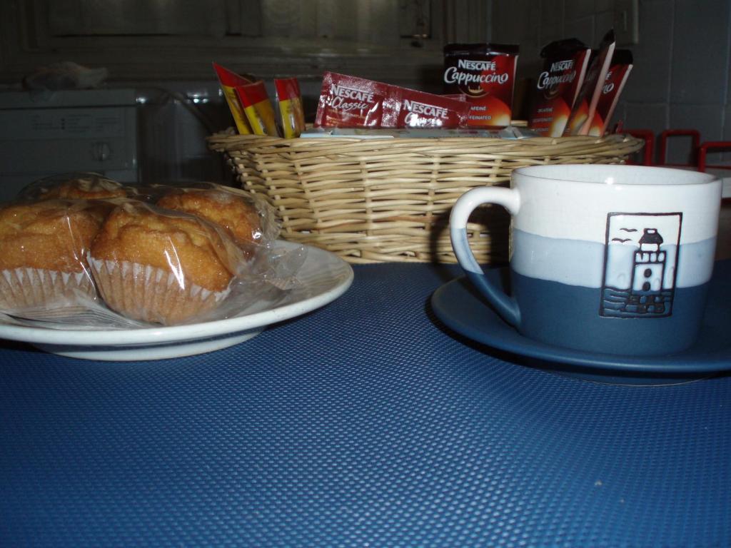 Hostal Castilla Madrid Luaran gambar